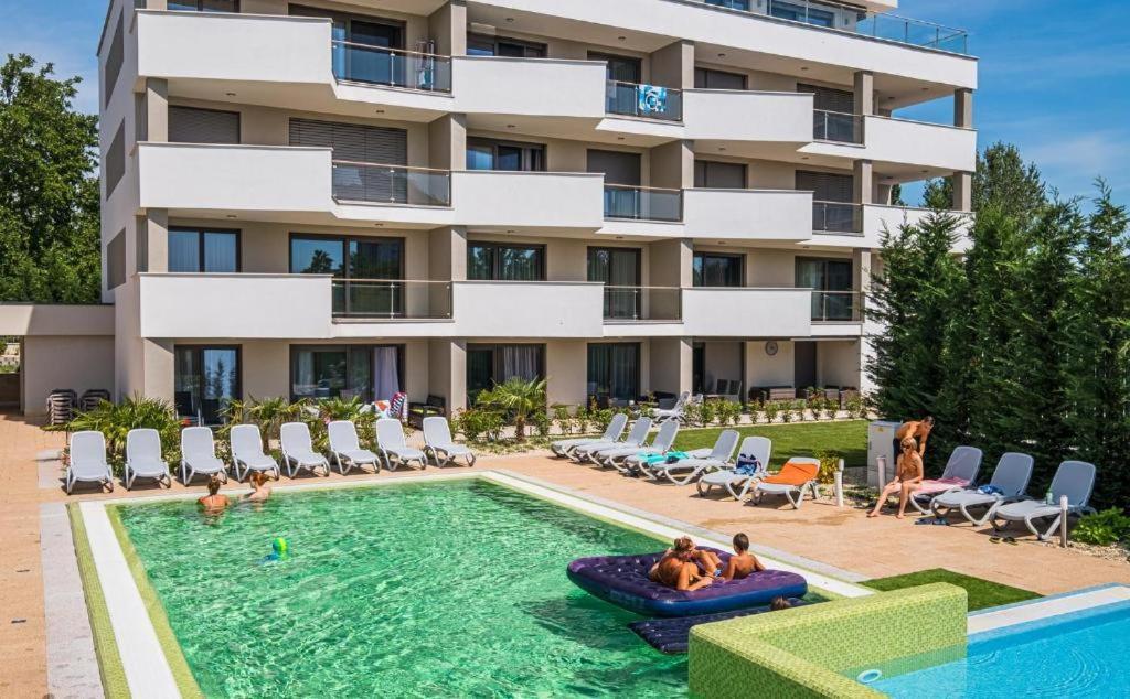 Fuered Luxury Apartman With Private Pool Балатонфюред Экстерьер фото