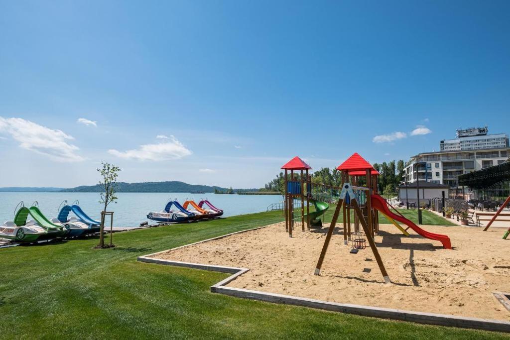 Fuered Luxury Apartman With Private Pool Балатонфюред Экстерьер фото